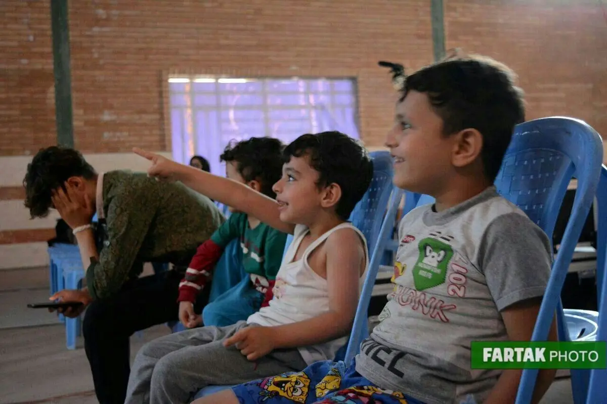 اختصاصی/ اقدام ارزنده بانک شهر برای کودکان زلزله زده/ پخش فیلم های جشنواره کودک ونوجوان در سرپلذهاب