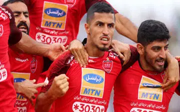  علی علیپور: تراکتوری‌ها بی‌دلیل به داور پرخاش می کردند