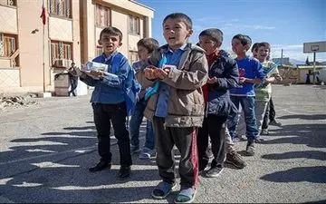  بازگشایی مدارس مناطق زلزله زده کرمانشاه/عکس