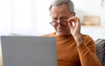 پیرچشمی با جراحی درمان می شود یا دارو؟

