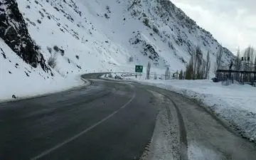 با توجه به هشدار وقوع سیل؛۱۰۰ اکیپ راهداری در آماده باش