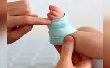 جورابی که اطلاعات وضعیت جسمانی نوزاد را به گوشی والدین ارسال می‌کند! 