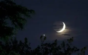 امشب در آسمان ایران؛ ماه و مشتری در کنار هم می‌درخشند