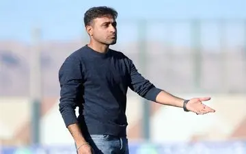 ناکامی در لیگ یک، رجب‌زاده را از نیمکت ذوب‌آهن دور کرد