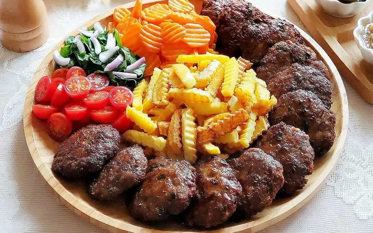 طرز تهیه شامی پوک با گوشت چرخ‌ کرده؛ غذایی سنتی و مقوی