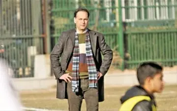 یک هفته با پرسپولیس تمرین کردم اما به استقلال رفتم