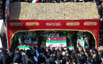 پیکر پاک شهید سردار سرلشکر صالح اسدی در شیراز تشییع شد 