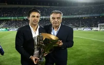 تمدید قرارداد بیژن طاهری و استقلال(عکس)