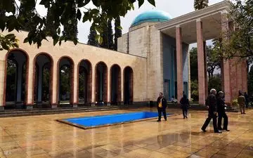 سعدی آینه فرهنگ ایرانی با همه نیک و بدش است
