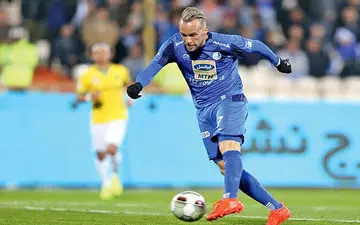 افشاگری بازیکن مازاد استقلال