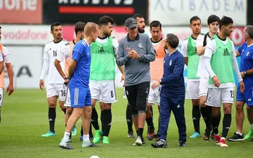 کارلوس کی روش از این تصمیم خوشحال نیست!