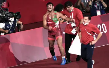 پدر حسن یزدانی: تصمیم پسرم درباره خداحافظی تغییر کرد