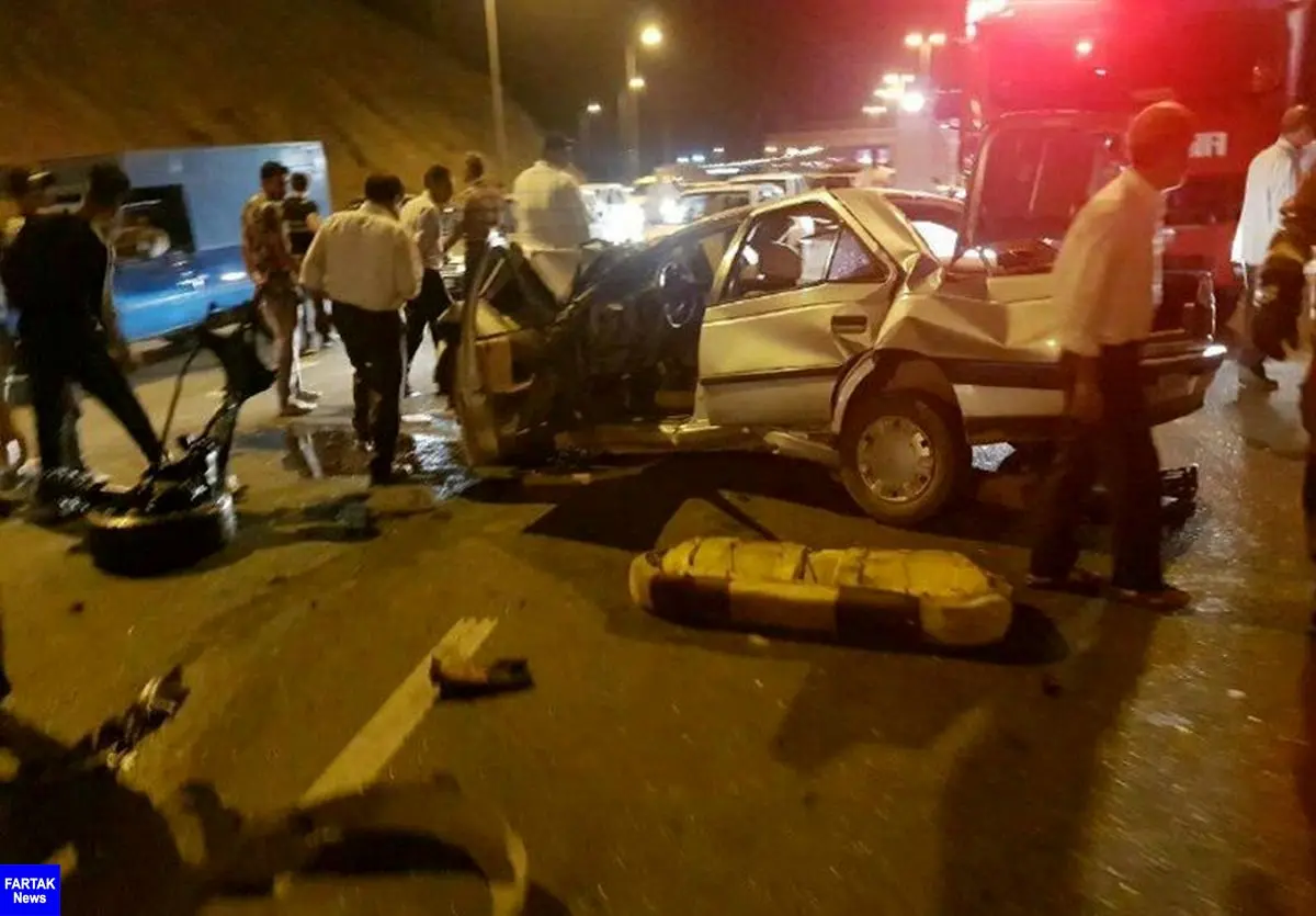 تصادف محور شیراز- اصفهان یک کشته و ۱۷ مصدوم برجای گذاشت