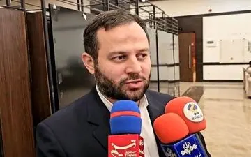 آنقدر خودرو وارد کشور می‌شود که جای پارک برایشان نداریم