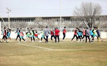 
آخرین تمرین تراکتوری‌ها قبل از سفر به آبادان
