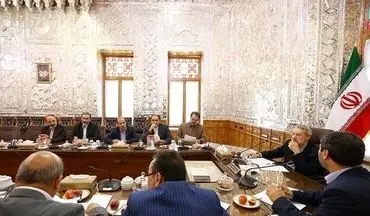 تصویب طرح مبارزه با مفاسد اقتصادی در کمیسیون حقوقی با حضور لاریجانی