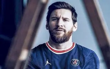 
بازگشت مسی به تمرینات پاری سن ژرمن+ عکس 