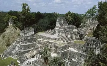 کشف شوکه کننده ماسکی از یک پادشاه مایایی، که فکر می کردند افسانه بوده