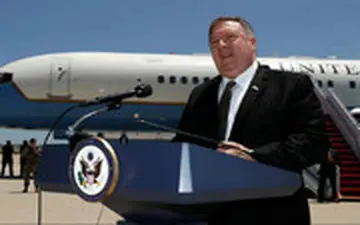 پمپئو نقشه ارائه شده ظریف درباره پهپاد آمریکایی را به تمسخر گرفت