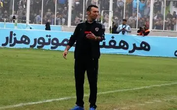 سرمربی استقلالی بدنبال جذب بازیکن تا قبل از بازی با پرسپولیس