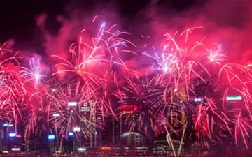 آتش بازی چینی‌ها در سال نوی میلادی + فیلم