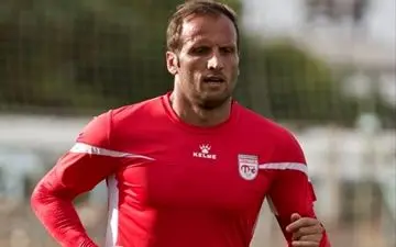 واکنش تند مدافع سرخپوشان؛ محسن بنگر به دنبال افشای ماهیت قلعه نویی + عکس