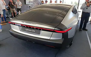 افزایش کارایی خودرو‌های آینده با انرژی خورشیدی