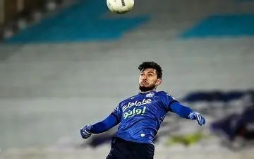 آزادی: تلاش همه بازیکنان و کادر فنی این است استقلال را قهرمان کنیم
