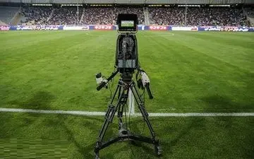 پخش بازی تراکتور با ذوب‌آهن از دو شبکه تلویزیونی