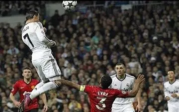 رده‌بندی بلندترین پرش‌‌ها برای گلزنی با سر؛ رونالدو در صدر