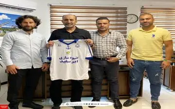 
اکبر میثاقیان سرمربی ملوان شد
