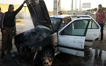 آتش‌سوزی خودرو پژو در جاده بوشهر-گناوه