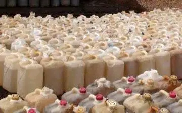 کشف بیش از 6 هزار لیتر بنزین قاچاق در قصرشیرین 

