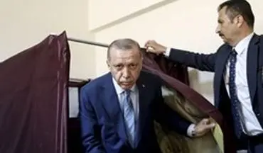 نتایج اولیه، اردوغان را در آستانه پیروزی در انتخابات قرار داد