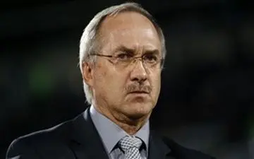 اشتیلیکه از کره جنوبی اخراج شد 