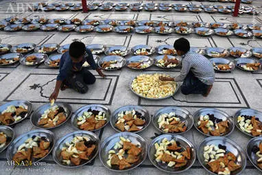 سفره‌های افطاری مسلمانان جهان در ماه رمضان + تصاویر