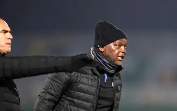 چه چیزی موسیمانه را در استقلال به زانو درآورد؟

