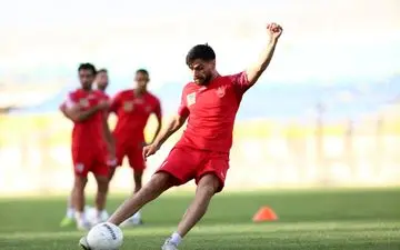 کامیابی نیا: فکر می‌کنم بتوانیم سه چهار هفته مانده تا پایان بازی‌ها قهرمان شویم