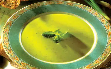 اگر پوکی استخوان دارید این سوپ را میل کنید