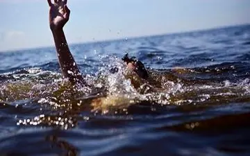 غرق شدن دو نفر در جزیره خارگ/ فوت یک نفر