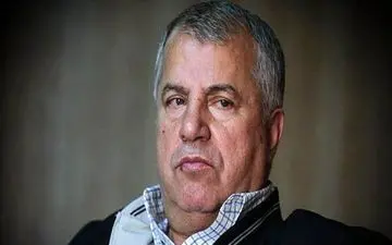 سلطان پرسپولیس به حاشیه سازان هشدار داد : با من طرف هستید !