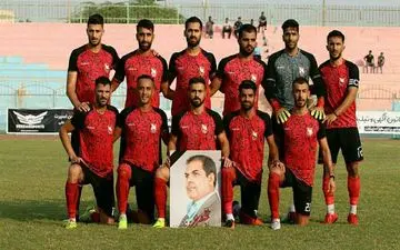 بازی شهدا بابلسر و ایرانجوان بوشهر به تعویق افتاد / بوشهری ها منتظر نتیجه تست + عکس