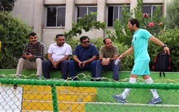  جابر انصاری به استقلال رسید