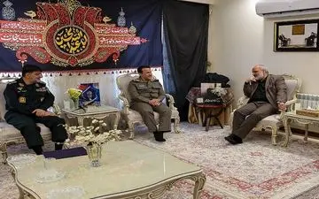 سردار رادان با خانواده شهید طهرانچی دیدار کرد