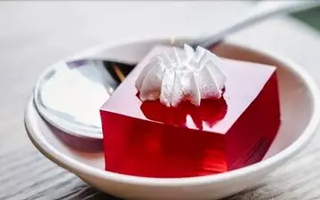 مصرف ژله تاثیری در چاقی صورت دارد؟