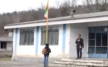 مدرسه ای تنها با یک دانش آموز + فیلم