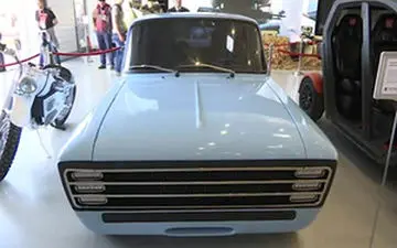 رونمایی کلاشنیکف از خودروی برقی! + فیلم 