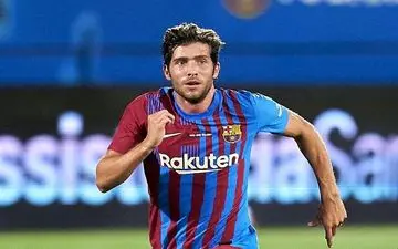 دفاع راست بارسلونا بازی با بنفیکا را از دست داد
