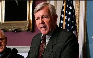 با سپاه برای جنگ با داعش همکاری کنیم/ برنامه موشکی ایران تهدید نیست