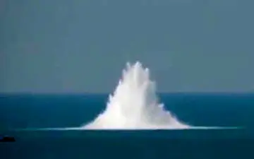 انفجار مهیب بمب به جای مانده از جنگ جهانی دوم در کریمه + فیلم